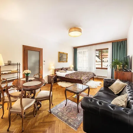 Dlouhá 93 Apartmán *